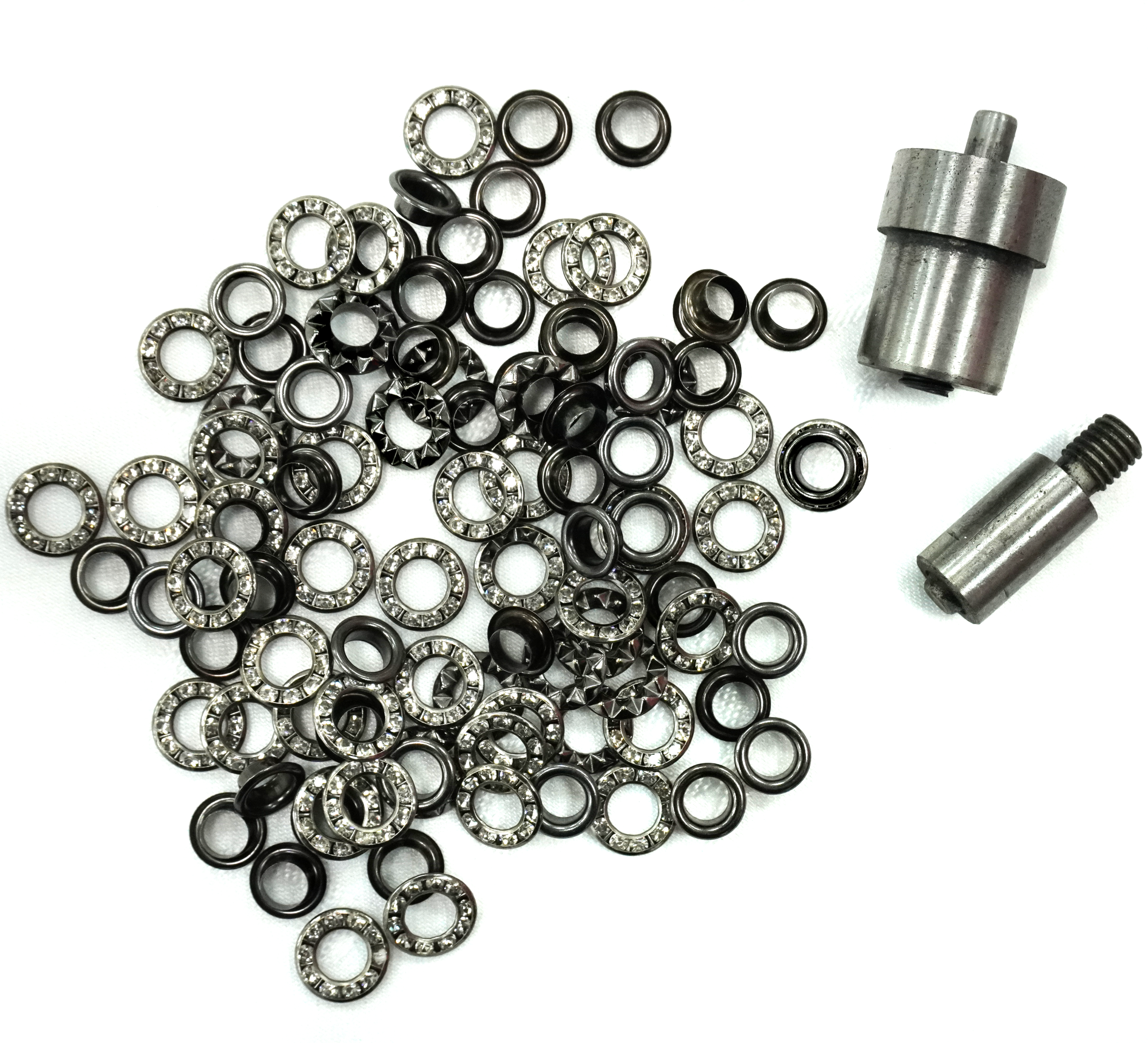 6mm Diamante Eyelet Bundle