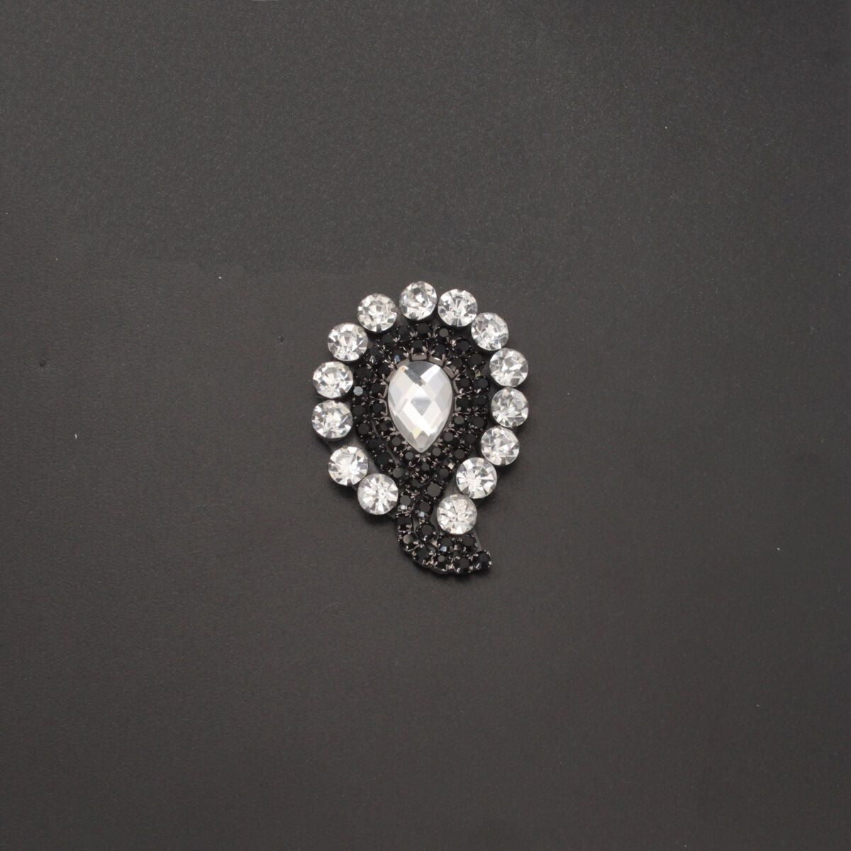 Iron-On Diamante on Chain Motif (Pack of 2)