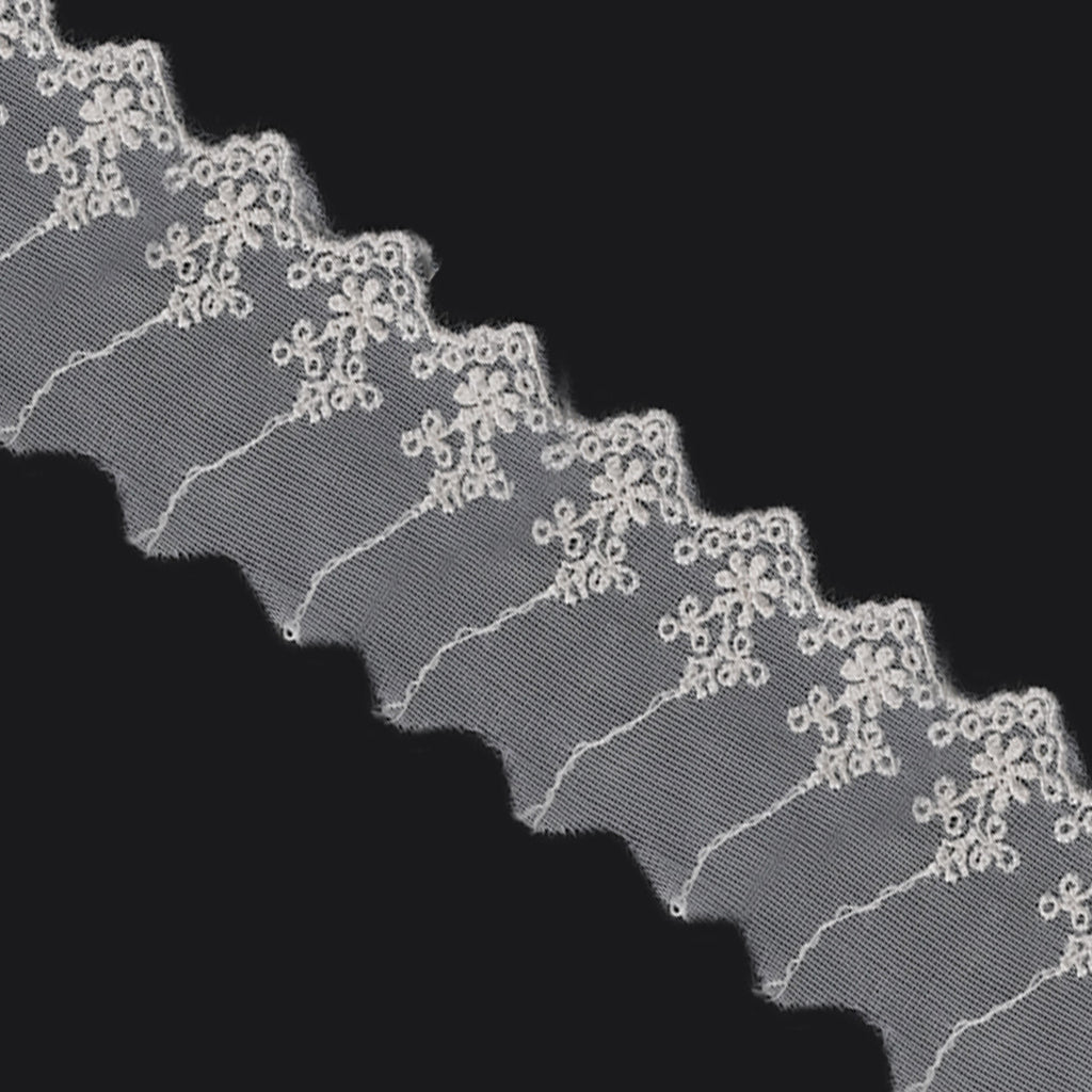 60mm Ivory Flower Pattern Embroidery Lace