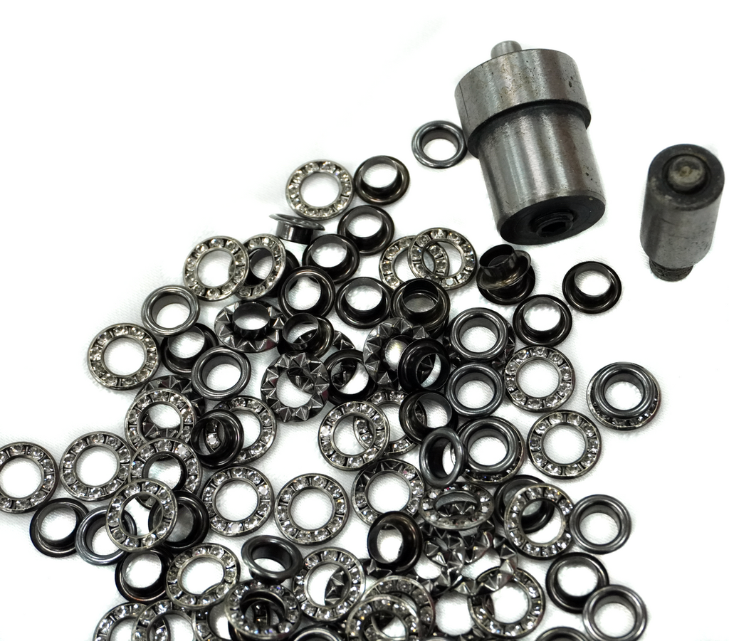 6mm Diamante Eyelet Bundle