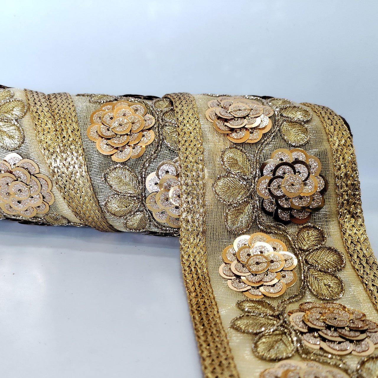 65mm Wide Indian Floral Embroidary Lace - 4 Metres