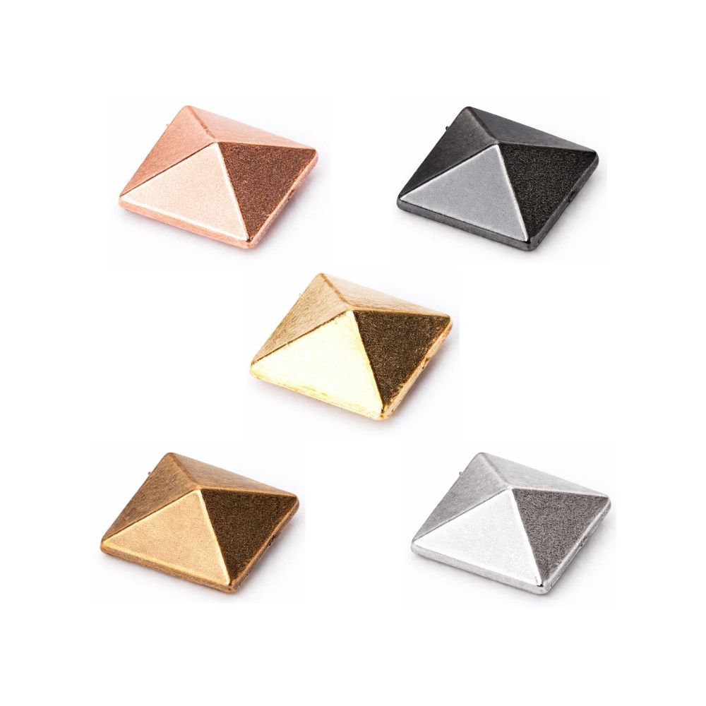 Low-Cone Pyramids with Pins (Pack of 100)