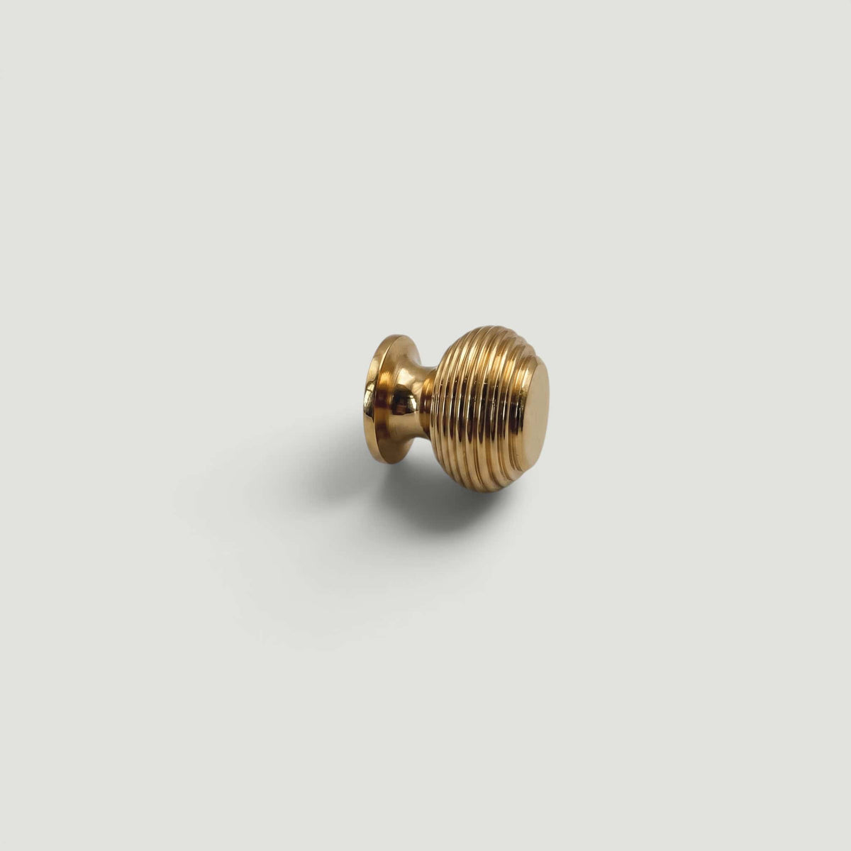Beehive Cupboard Knob 30mm – Bronze