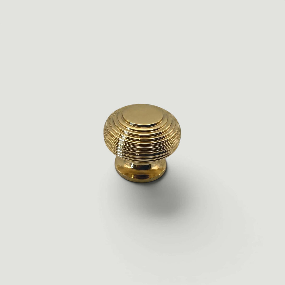Beehive Cupboard Knob 40mm – Bronze