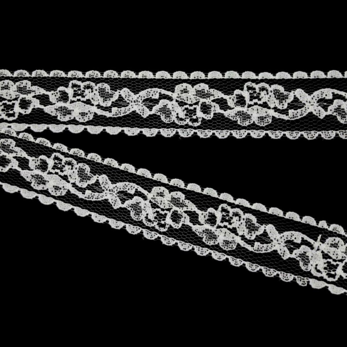 20mm Vintage Style White Cotton Lace - 1m