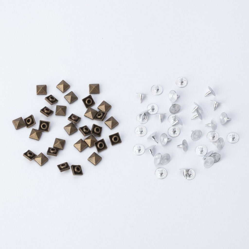 Low-Cone Pyramids with Pins (Pack of 100)