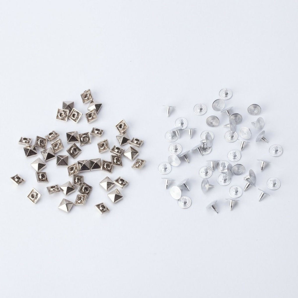 Low-Cone Pyramids with Pins (Pack of 100)