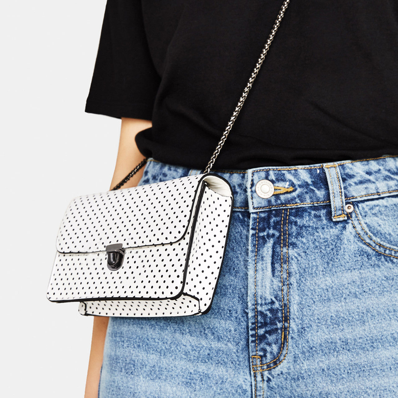 31mm x 25mm Tuck Lock Clasp